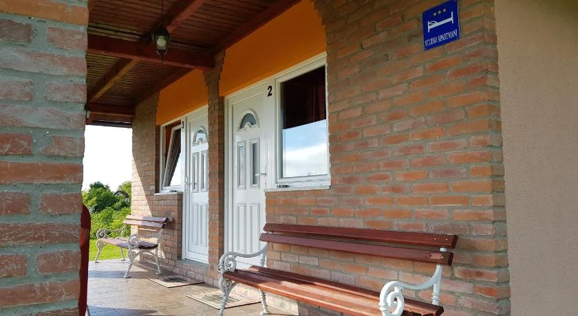 Studio apartmani Blažević***